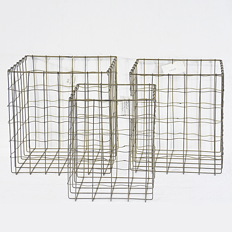Vintage Industrial Decorative Rectangular Wire Organizer Baskets with Handles