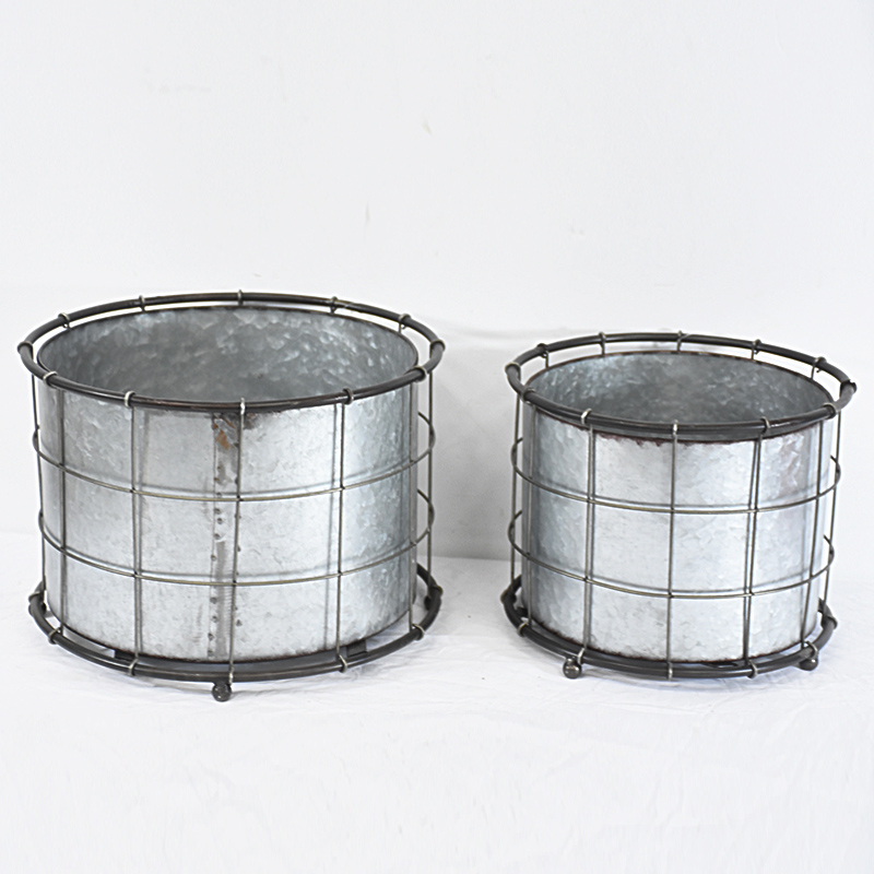 Galvanized Metal Handmade Round Rustic Flower Pots & Planters