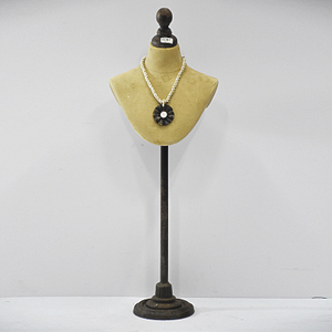 Vintage Art Old Fashion Design Jewelry Mannequin Stand