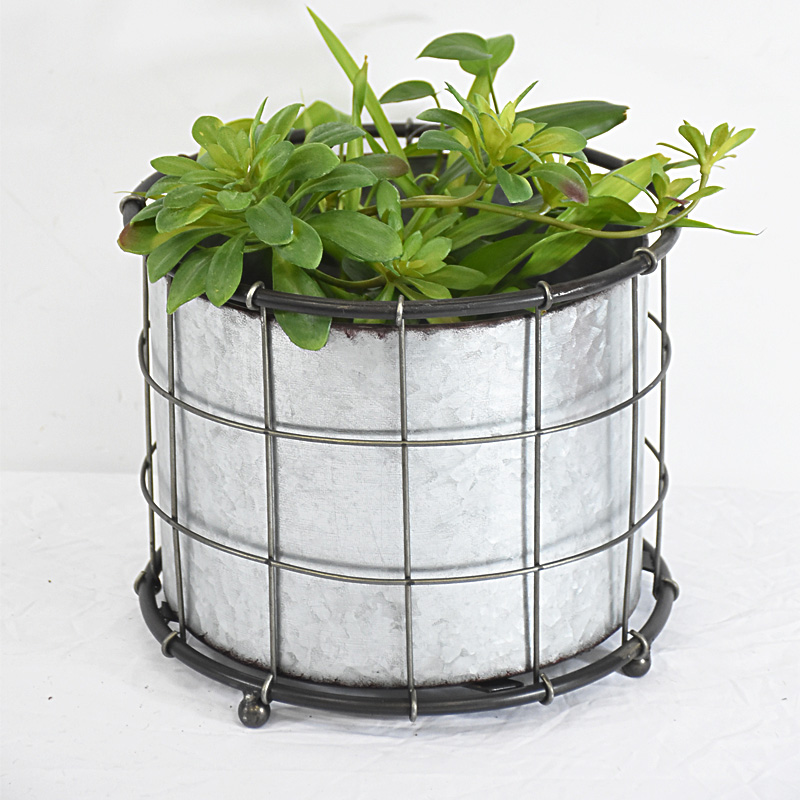 Galvanized Metal Handmade Round Rustic Flower Pots & Planters