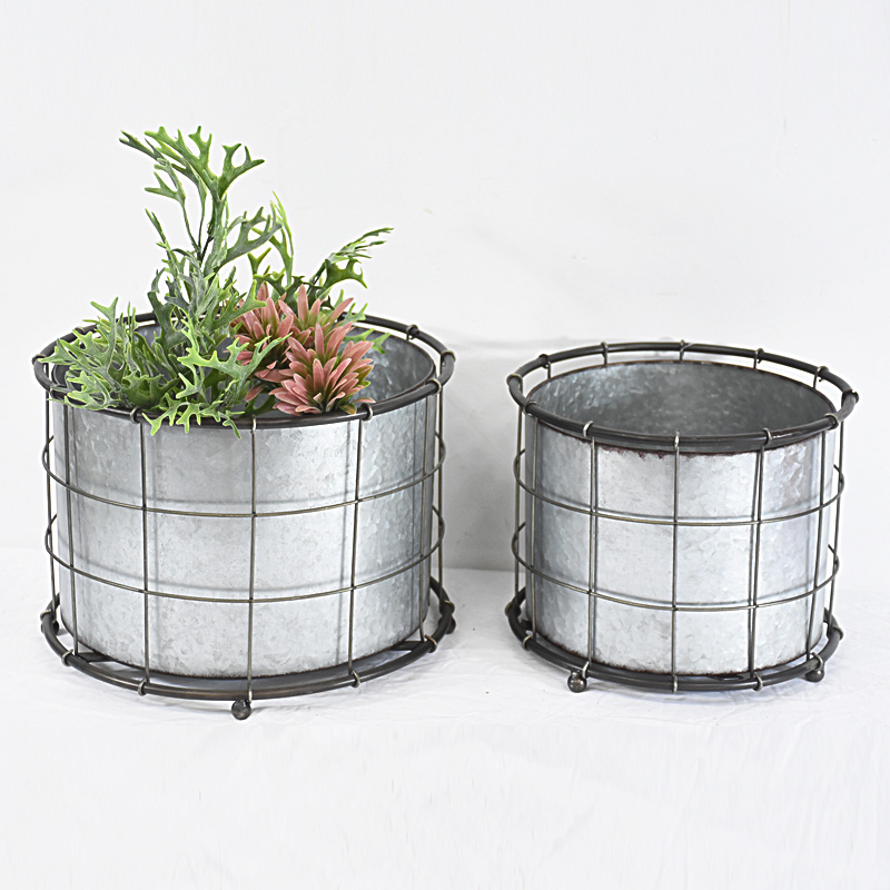 Galvanized Metal Handmade Round Rustic Flower Pots & Planters