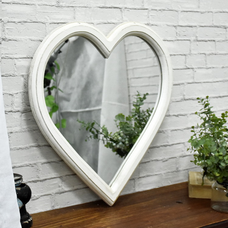 Shabby Chic Rustic White Heart-Shaped Wooden Mirror Frame 